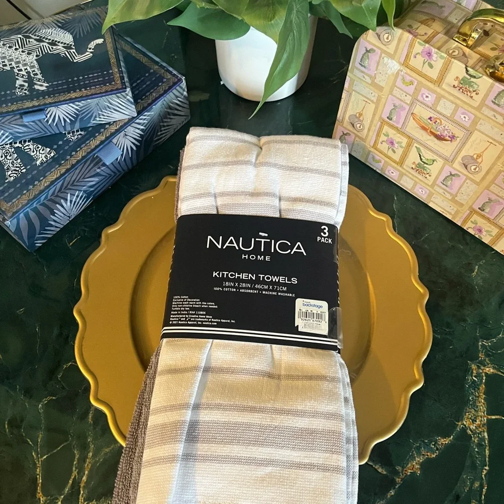 Nautica Home Gray and White  pack 3 Kitchen Towels style